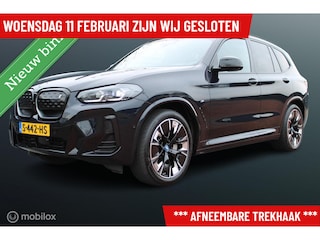 BMW iX3 High Executive 80 kWh M-Sportpakket, Pano dak, Cognac Leer, Trekhaak, Head-Up display, Stoel-stuurverwarming, Donker glas