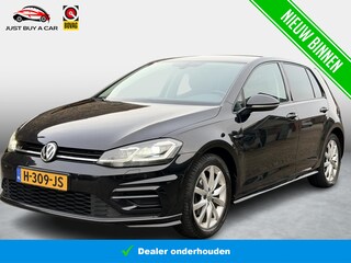 Volkswagen Golf 1.5 TSI Highline Business R Facelift / R-Line / Winterpakket / Trekhaak / Dealer onderhouden /