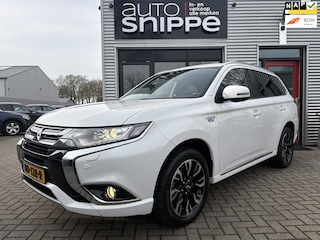 Mitsubishi Outlander 2.0 PHEV Executive Edition -AUTOMAAT-KEYLESS-CAMERA-LEDER/ALCANTARA-ROCKFORD FOSGATE AUDIO-DAB+-ORIGINEEL NL!
