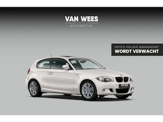 BMW 118i High Executive Edition M-sport | Facelift | NL auto | Shadow Line | 18 inch | Hi-Fi audio | Xenon | Dakraam | Cruise control | PDC | Climate control | Origineel