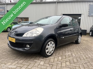 Renault Clio 1.2-16V Expression