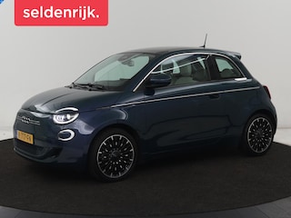 Fiat 500 La Prima 42 kWh | Panoramadak | Adaptive cruise | Leder | Camera | Keyless | Carplay | Parkeerhulp | Full LED | Side Assist | Climate control