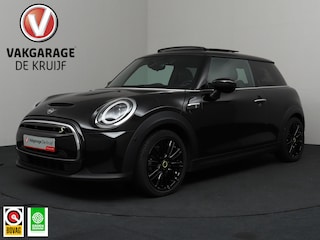 Mini Mini Electric Cooper SE Camden Edition 33 kWh | SoH 93,5% | Camera | Elektrisch Panoramadak | ACC! Head UP