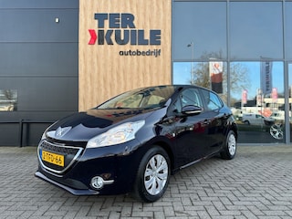 Peugeot 208 1.2 VTI Envy / Nwe. Distrib. / Navi / Clima