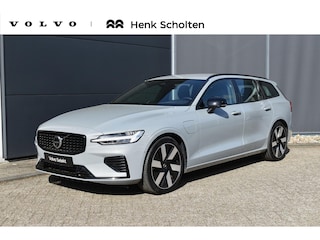 Volvo V60 T6 Plug-in hybrid AWD Plus Dark | Trekhaak | Verwarmbare voorstoelen+stuurwiel+achterbank | Rondom zichtcamera | Premium audio by Harman Kardon | Verwarmbare voorruit | 18 inch Lichtmetalen velgen