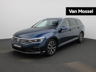 Volkswagen Passat Variant 1.4 TSI PHEV GTE Business 218 PK| Dealer Onderhouden | Navigatie Pro | Trekhaak | Head-Up-Display | Stoelverwarming | Achterklep Elektrisch | Keyless Access | Achteruitrijcamera