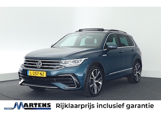 Volkswagen Tiguan 1.5 TSI 150pk DSG 2x R-Line HUD Trekhaak Camera harman/kardon Panoramadak Keyless Virtual Cockpit Navigatie
