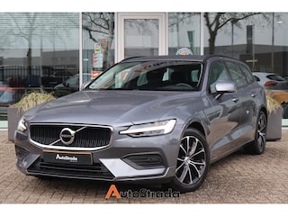 Volvo V60 B3 Momentum Advantage 163pk | Stoelverwarming | Dodehoek | Camera | Trekhaak | ACC | Climate |