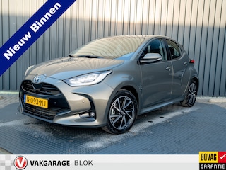 Toyota Yaris 1.5 Hybrid Business Plus | Navi | Keyless | Leder | Stoelverwarming | Prijs Rijklaar!!