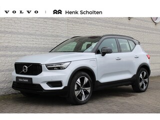 Volvo XC40 1.5 T4 Recharge R-Design | Dealeronderhouden | Adaptive Cruise control | Panoramadak | Visual Park Assist | Intellisafe Assist | Drive Modes | Preconditioning | Luxury 2 Pack | 19 Inch | All Seasonbanden | Verlichtingspack 2 | Keyless | Premium Audio by Harman Kardon | Elektrische achterklep | Verwarmbaar stuurwiel | Elektrisch verstelbare voorstoelen | Stoelverwarming voor en achter
