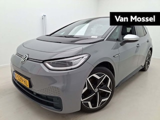 Volkswagen ID.3 First Plus 58 kWh 204 PK| Navigatie | Stoelverwarming | Stuurwielverwarming | Achteruitrijcamera | Parkeersensoren | Trekhaak | 19 Inch