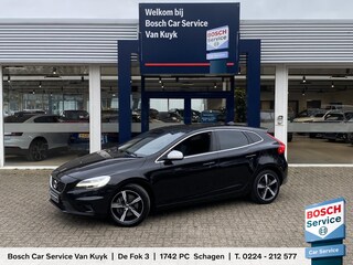 Volvo V40 1.5 T3 Polar+ Sport / Automaat / NL-Auto / Dealer-Onderhouden / Cruise-Control / Climate-Control / Stoelverwarming / Harman-Kardon Audio / Afneembare-Trekhaak / LED / Keyless / DAB Radio-Bluetooth / Navi / Camera / 17'' LMV / ENZ.
