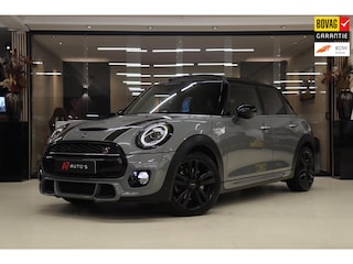 Mini John Cooper Works 2.0 S JCW uitgevoerd/NAP/PANO/HUD/H-K/CARPLAY/STOELVER/VOL