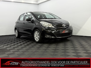 Toyota Yaris 1.0 VVT-i Aspiration Camera, Airco, Lichtmetalen velgen, Bluetooth, Radio