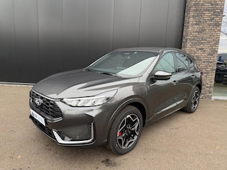 Ford Kuga 2.5 PHEV 243pk ST-Line X Navi, AGR, Keyless, B&O, BLIS, Winter pack etc. etc.