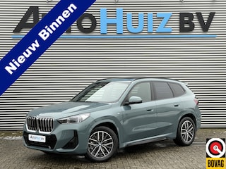 BMW X1 xDrive23i M Sport Panoramadak Trekhaak Head-Up Display Leder ACC Stoelverwarming Harman-Kardon Carplay 360 Camera Stuurwielverwarming