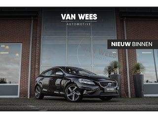 Volvo V40 2.0 T2 R-Design | 2e eigenaar | Navigatie | 17 inch | Climate control | Alcantara/leer | Sportstoelen | PDC | Cruise control | Sportstuur | 122 pk