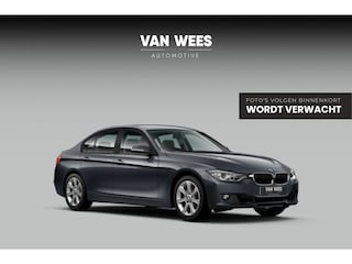 BMW 328i Upgrade Edition | NL auto | 2e eigenaar | Automaat | 245 pk | Xenon | Cruise control | Navi | PDC | Climate control | Sportstuur | Bluetooth | Origineel