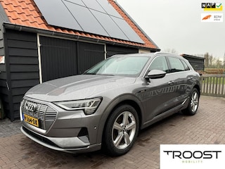 Audi e-Tron 50 quattro Launch edition plus 71 kWh |Pano| Apple Carplay |Trekhaak afn | Set Winterwielen op velg extra