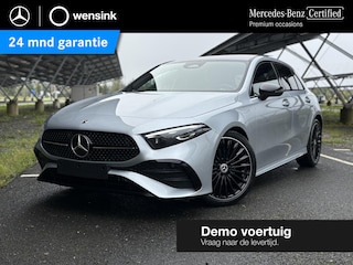 Mercedes-Benz A-klasse 180 Business Solution AMG | Night | Panoramaschuifdak | Achteruitrijcamera | Sfeerverlichting | MULTIBEAM LED | 19 inch AMG-velgen |