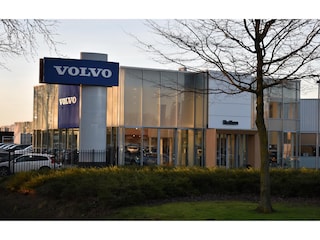 Volvo V40 T3 152PK Automaat Polar+ Luxury / Panoramadak / Trekhaak / Keyless entry / Harman kardon audio / Elektrische stoelen