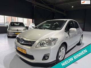 Toyota Auris 1.8 Full Hybrid Business Dealer onderhouden