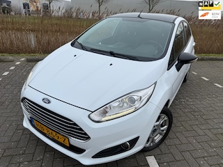 Ford Fiesta 1.0 White Edition*NAVI*AIRCO*APK*NAP*ELKT-RAAM*C-D AFSTAND