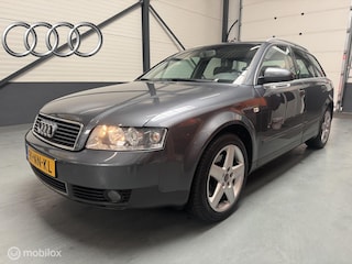 Audi A4 Avant 1.8 Turbo 163pk Pro Line 17"LM-velgen|Trekh