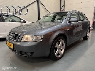 Audi A4 Avant 1.8 Turbo 163pk Pro Line 17"LM-velgen|Trekh