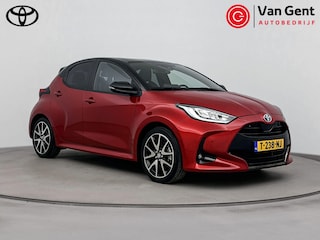 Toyota Yaris 1.5 Hybrid Executive | Trekhaak | Apple Carplay / Android Auto | Dodehoek detectie | Head-up display | Stoel-/stuuverwarming | JBL | Parkeersensoren voor/achter | 17 inch