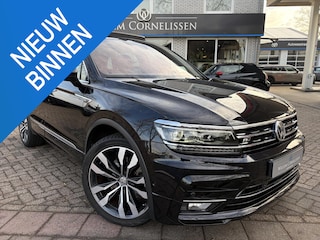 Volkswagen Tiguan 2.0 TSI 4Motion Highline Business R Pano Trekhaak