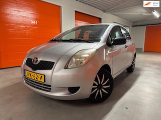 Toyota Yaris 1.3 VVTi Luna | Nette staat | Apk nieuw