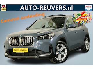 BMW iX1 xDrive30 67 kWh Innovation / Panorama Opendak / Leder /