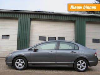 Honda Civic 1.3 HYBRID ELEGANCE