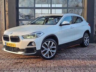 BMW X2 sDrive20i Executive | Automaat | Trekhaak | LED | Park Assist | Navi | Cruise | LMV 19" | All-seasons |