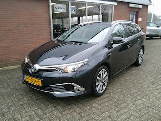 Toyota Auris Touring Sports 1.8 Hybrid Executive Trekhaak