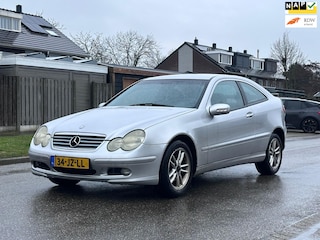 Mercedes-Benz C-klasse Sportcoupé 180 K. Class Cruise*Airco*Trekhaak*09-06-2026 APK*