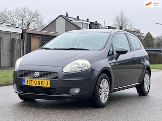 Fiat Punto Grande 1.4-16V Dynamic Clima*Distributie vervangen*133.000*Nieuwe APK*LM velgen*