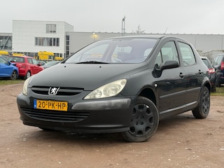 Peugeot 307 1.4-16V XT/ RIJDT EN SCHAKELT