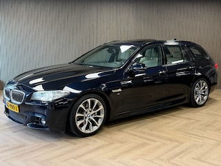 BMW 5-serie Touring 520i High Executive AUT. M-PAKKET PANO DEALERONDERH. PARKEERSENSOREN VOOR EN ACHTER CRUISE CONTROL NAVI STOELV
