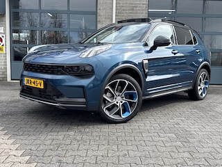 Lynk & Co 01 1.5 PLUG IN HYBRID | ZWARTE HEMEL | 360 CAMERA |