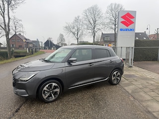 Suzuki Swift 1.2 Style Smart Hybrid 11/2025 // AUTOMAAT // Nieuwstaat // Snel te rijden // Rijklaarprijs!