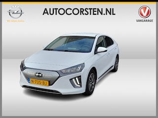 Hyundai Ioniq Comfort EV 40kWh SOH 99.7% !! NWE MODEL Warmtepomp Navi Ecc Camera Adap.Cruise Stoelverwarming Pdc Apple Carplay/Android Auto Lane Assist Isofix Keyless Led I-key Regensensor Rijstrooksensor Origineel Nederlandse Auto