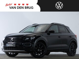 Volkswagen T-Roc 1.5 TSI 150 PK DSG Black Style | LED | Trekhaak | Stoelverwarming | Achteruitrijcamera | Adaptieve Cruise Control |