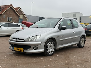 Peugeot 206 1.6-16V Quiksilver/ LOOP EN SLOOP