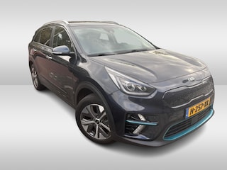 Kia Niro e-Niro ExecutiveLine 64 kWh / Camera / Leder / Keyless / Stoelventilatie / Navigatie / Dodehoek / DAB / Cruise Control