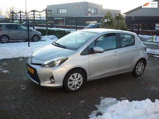 Toyota Yaris 1.5 Full Hybrid Aspiration mooie auto!