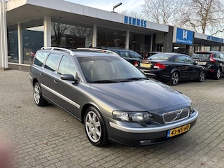 Volvo V70 2.5T AWD Aut Titanium ed. Leder Xenon
