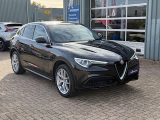 Alfa Romeo Stelvio 2.0 T AWD 280PK | Pano | Memory