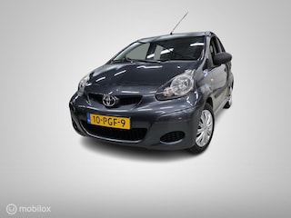 Toyota Aygo 1.0-12V Cool/Airco/Bluetooth/Usb/Nap/Rijklaar!